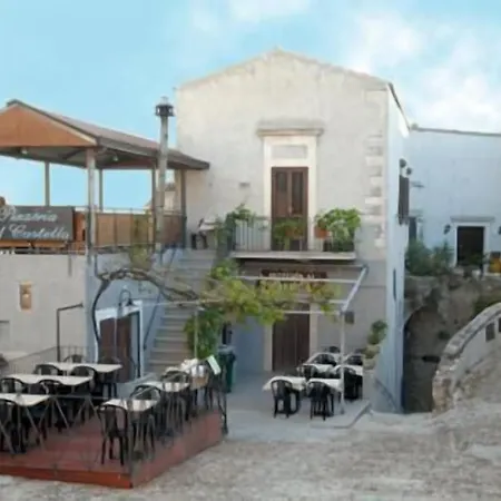Al Castello 3*