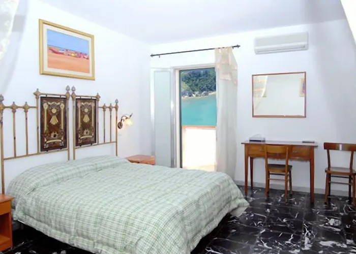 Al Castello بيت ضيافة بيسْكيتْشّي