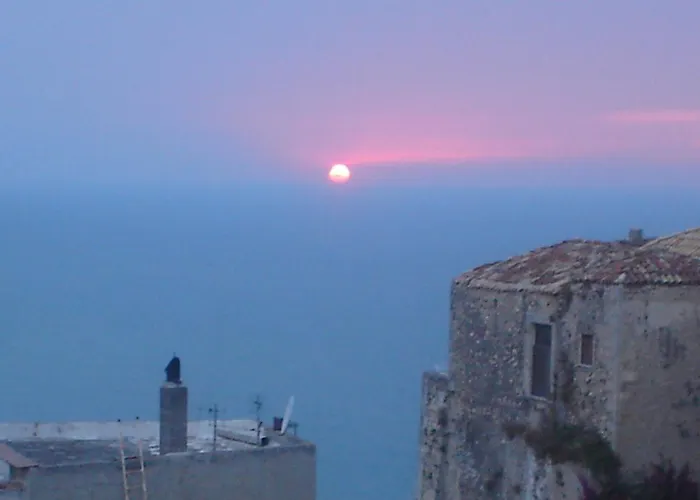 Al Castello بيت ضيافة بيسْكيتْشّي